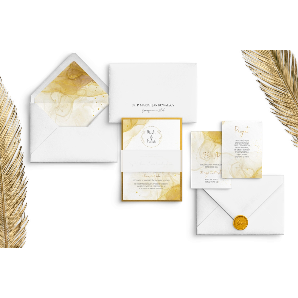 Złote Zaproszenia ślubne Glamour Ink z&nbsp;białą kopertą, złotą podklejką oraz obwolutą z&nbsp;kalki i&nbsp;dwoma wkładkami