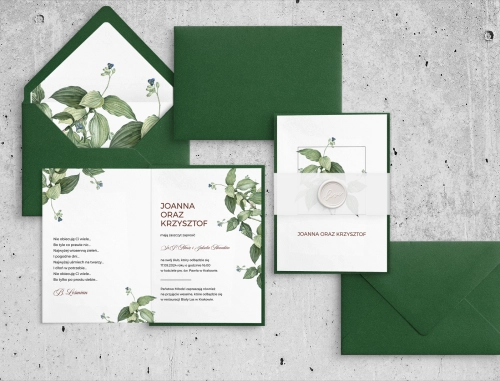 Zielone zaproszenie Meadow z kopertą zieloną i podklejką oraz opaską z kalki i lakiem białym