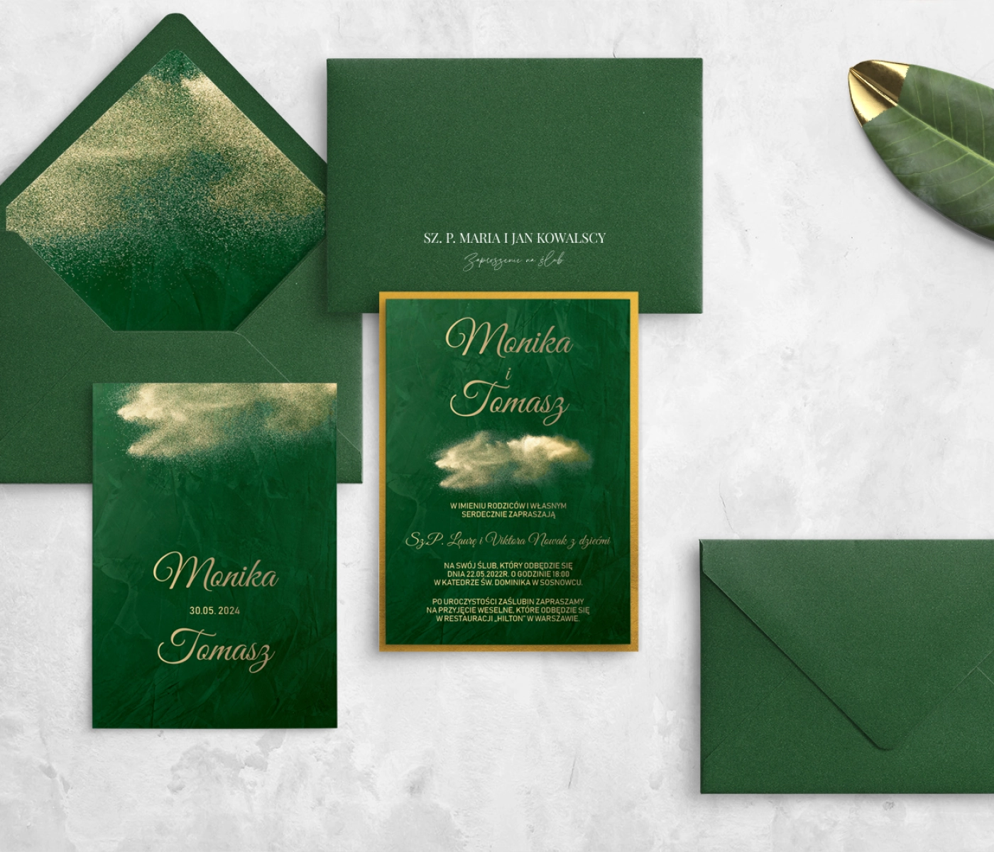 Zielone Zaproszenia ślubne Greenery z zieloną kopertą, wklejką i złotą podklejką