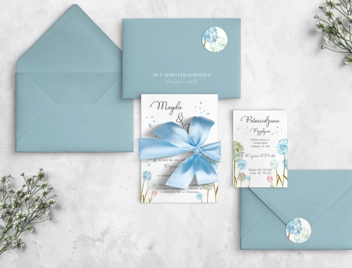 Błękitne Zaproszenia ślubne Biały Czas z piękną wstążką oraz kopertą