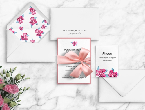 Romantyczne Zaproszenia ślubne Nature's Kiss z różową kokardą, kopertą oraz dodatkową wkładką