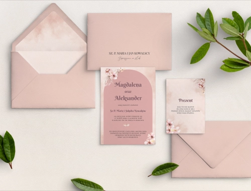 Zaproszenia ślubne Loretta w kolorze Pudrowy Róż z kopertą i dodatkową wkładką