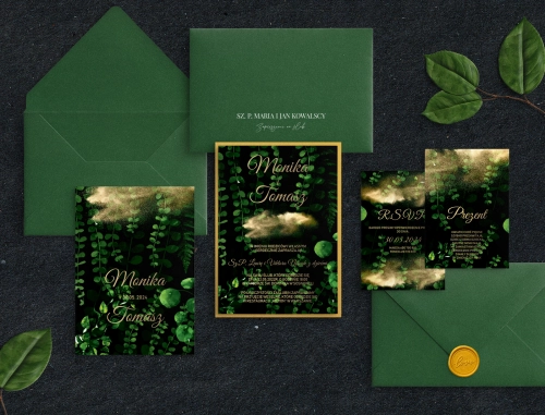 Zaproszenia ślubne Greenery z zieloną kopertą, złotym lakiem