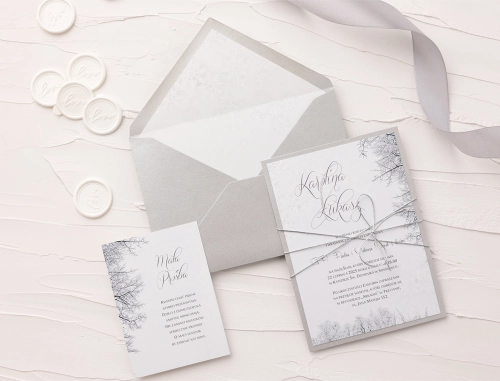 Zimowe Zaproszenia ślubne Frozen z szarą kopertą, papierem ozdobnym i srebrnym sznurkiem