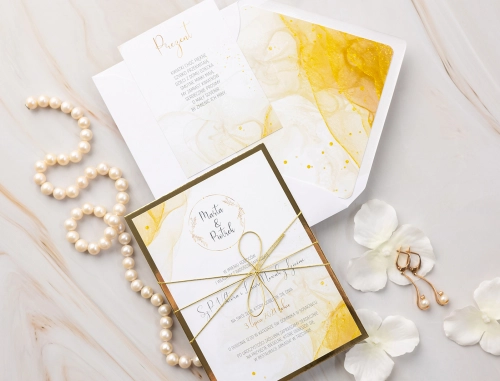 Eleganckie i nowoczesne Zaproszenia ślubne Glamour Ink z złotą podklejką i sznurkiem