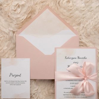Zaproszenia ślubne True Love z&nbsp;akwarelowym motywem i&nbsp;pudrowo różowymi akcentami