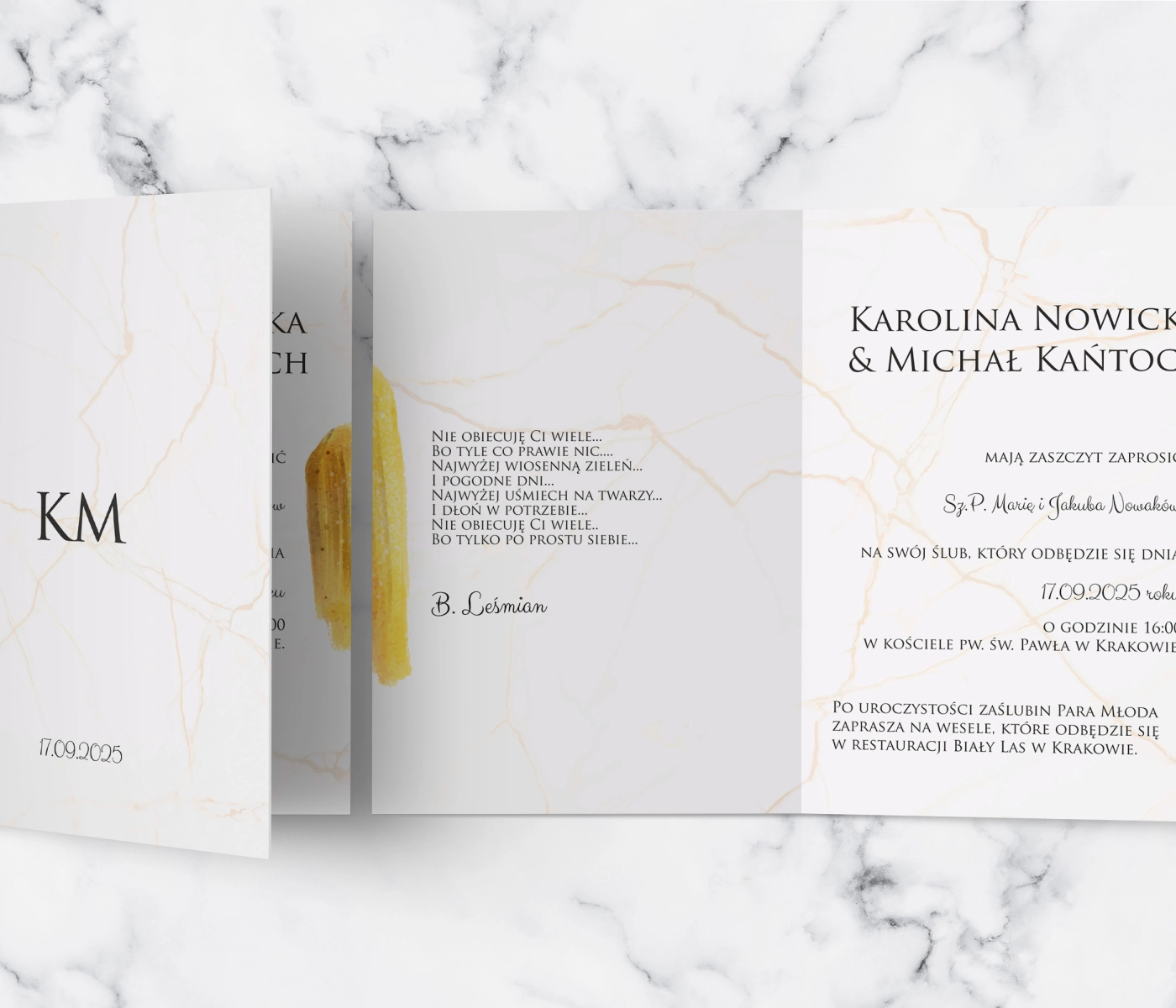 Złote zaproszenie Marble z piękną kopertą, podklejką i opaską z papieru