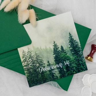 Leśne zaproszenie ślubne z&nbsp;kopertą ciemno zieloną