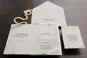 Złocone Zaproszenia ślubne Marmur & Złoto z kopertą i dodatkową wkładką