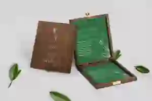 Zaproszenie dla Rodziców - brązowe Papers Motyw 1