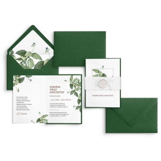 Zielone zaproszenie Meadow z&nbsp;kopertą zieloną i&nbsp;podklejką oraz opaską z&nbsp;kalki i&nbsp;lakiem białym