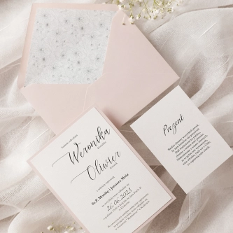 Zaproszenia ślubne Minimalistyczne z&nbsp;dodatkami w&nbsp;kolorze pudrowego różu