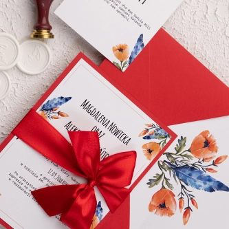 Zaproszenia ślubne Feather z&nbsp;czerwonymi dodatkami