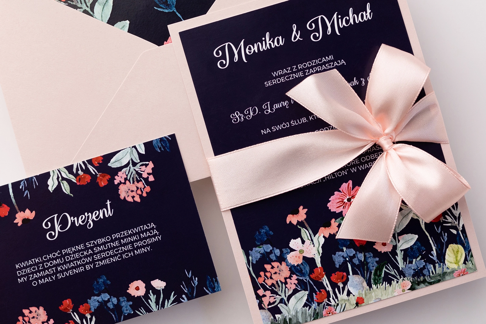 Oryginalne Zaproszenia ślubne Wildflowers - Motyw 1 w różowym kolorze