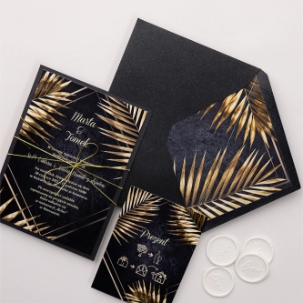 Czarne Zaproszenia ślubne Złote Kwiaty w&nbsp;złotym wydaniu z&nbsp;sznurkiem, wkładką i&nbsp;kopertą