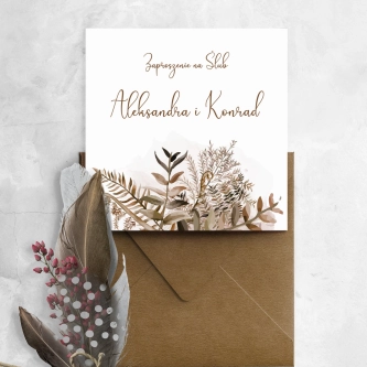 Urocze zaproszenie w&nbsp;stylu rustykalnym z&nbsp;brązowymi liśćmi i&nbsp;ekologiczną kopertą
