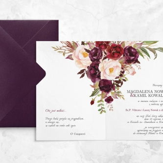 Kolorowe zaproszenie z&nbsp;pięknymi kwiatami piwonii oraz z&nbsp;kopertą fioletową