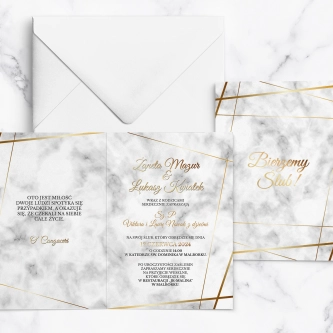 Marmurkowe zaproszenie ze złotymi liniami i&nbsp;piękną kopertą w&nbsp;kolorze białym