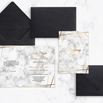 Nowoczesne zaproszenie Marmur & Złoto z&nbsp;efektem marmurkowym i&nbsp;złotymi wstawkami oraz z&nbsp;kopertą czarną perłową